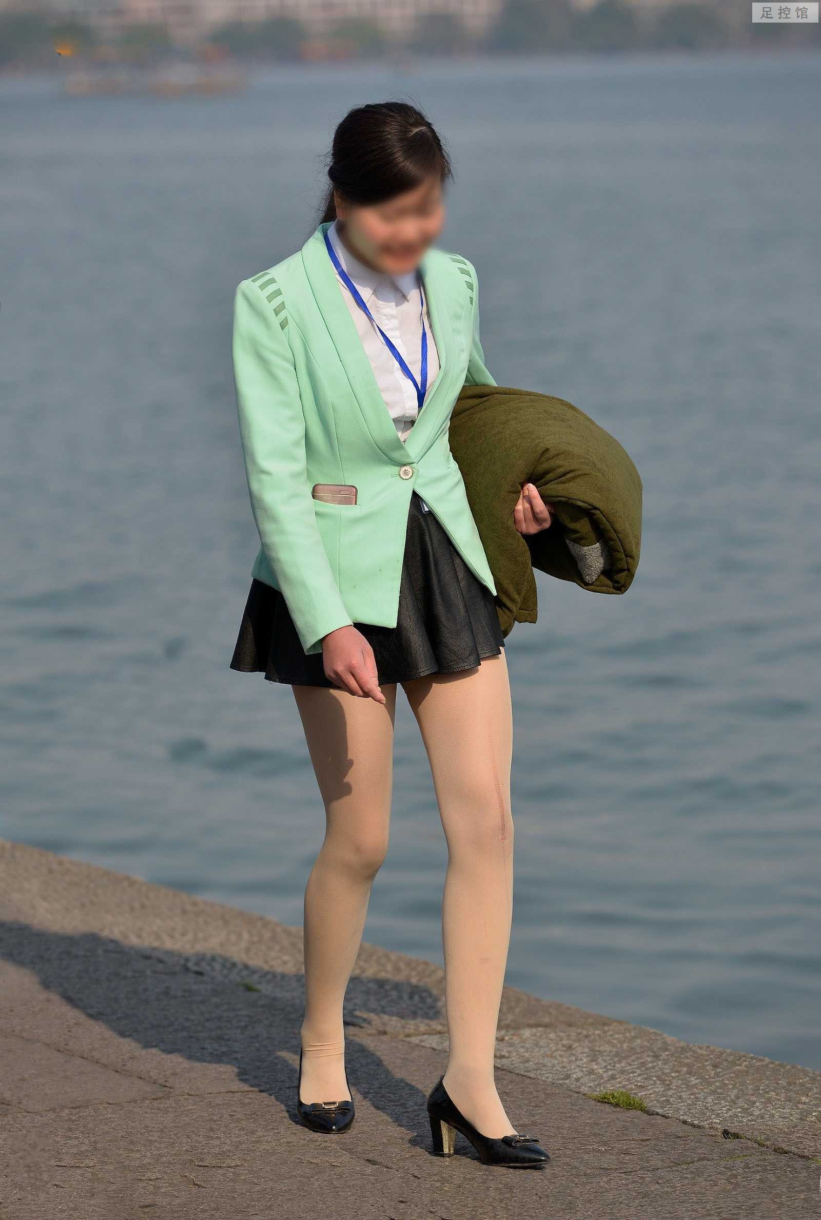 164607kzvnt8vxtn18thsh.jpg