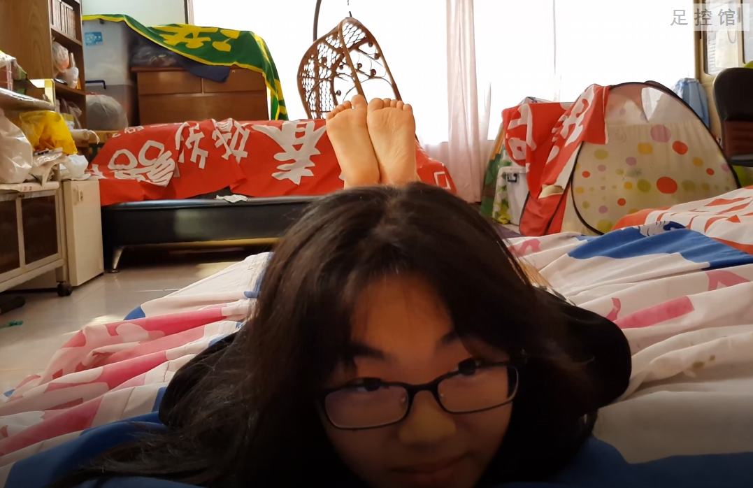 tk妹妹脚心6.PNG