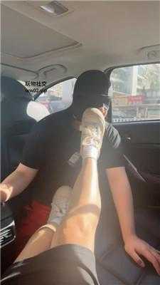 052608mn9pbknjzk7breib.jpg