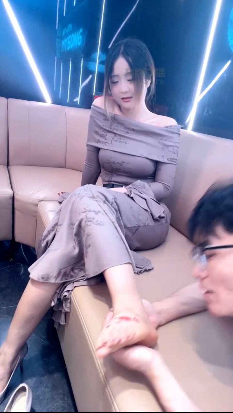 Screenshot_20260516_104432_com.huawei.himovie_edit_396006945209885.jpg